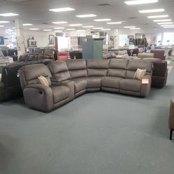 Reclining Sectional Sofa