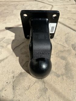 Demco 15923-81 Flat-Mount 2-5/16'' Coupler 4-Bolt 21K w/EZ Latch, Black