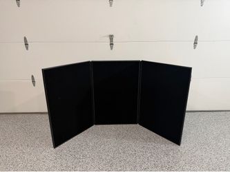 TRI-FOLD TABLE TOP VENDOR DISPLAY