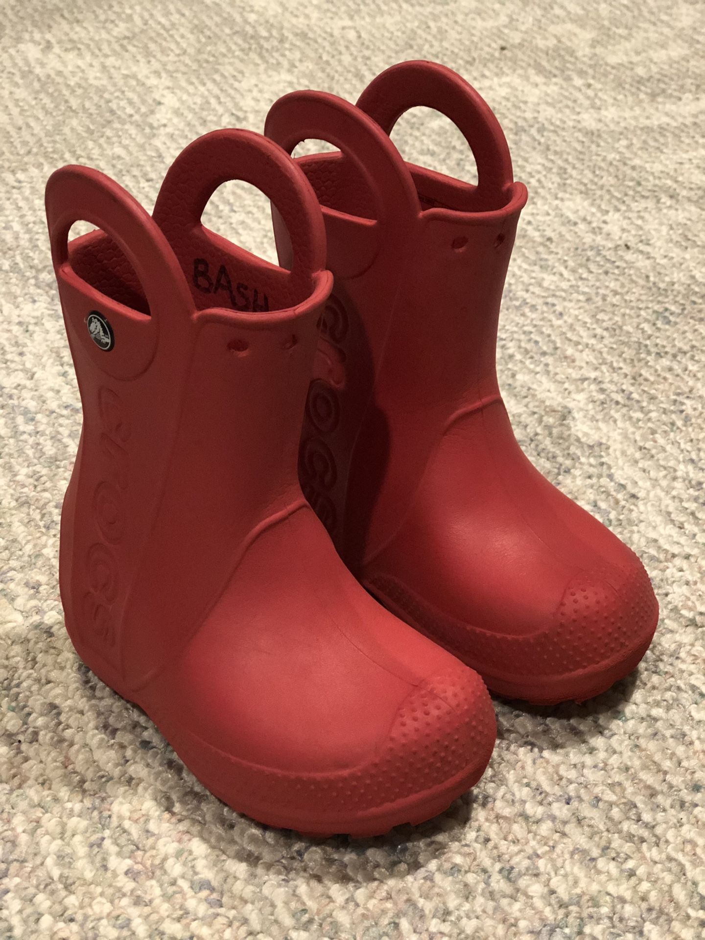 Croc boots size c 8