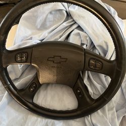 Chevy Trailblazer Steering Wheel 2002-2003 Good Condition 