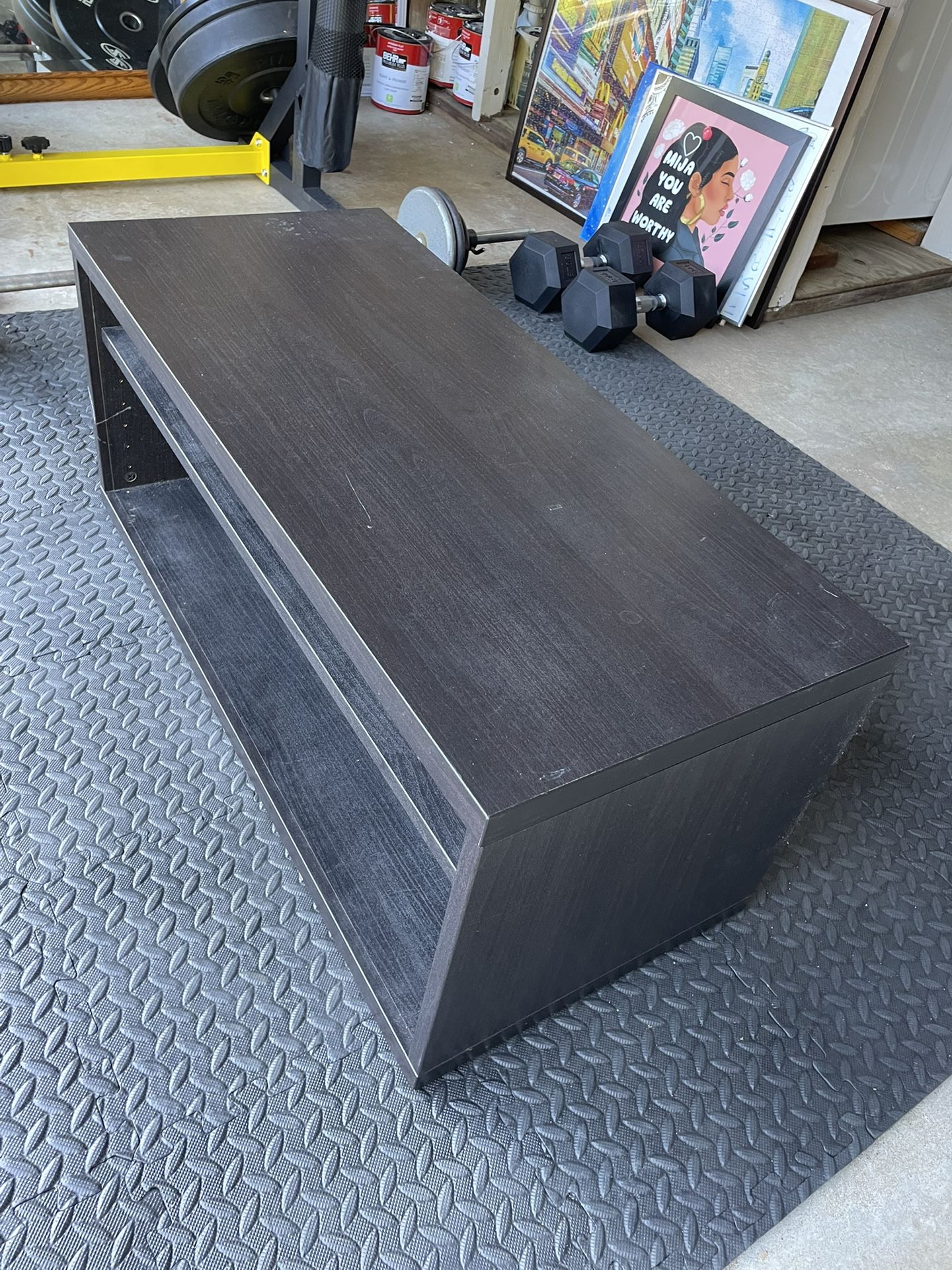 tv stand