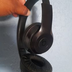 BEATS  SOLO 3  WIRELESS 
