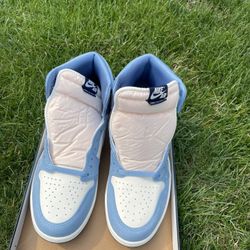 Jordan 1 High OG - First in Flight (Women's). 12W/10.5M, DS OG all (FD2596-400)