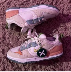 Nike low disrupts 2 Easter pastel (woman's ) size 6.5W