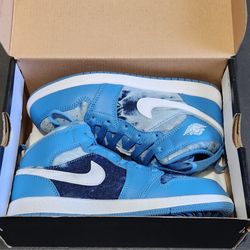 Boys Air Jordan 1mid 