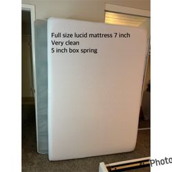 Full mattress and box spring