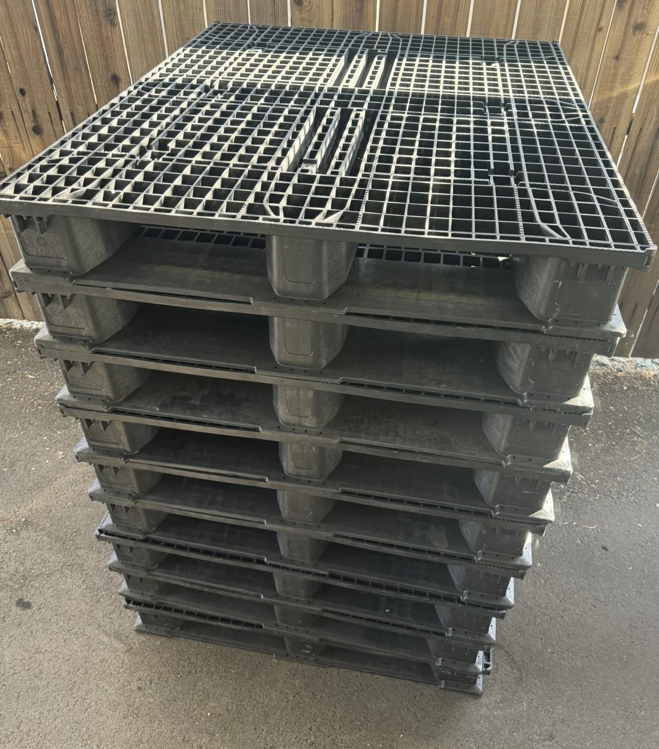 Heavy Duty Plastic Pallets 48x40 Shed Base, Foundation