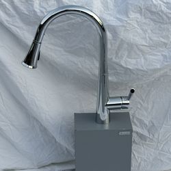 Single-Lever Pull Out Kitchen Faucet