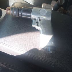 3/8" AIR DRILL Chicago Tool PNEUMATIC .
