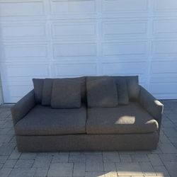 Crate & Barrel Sofq - PRISTINE condition 