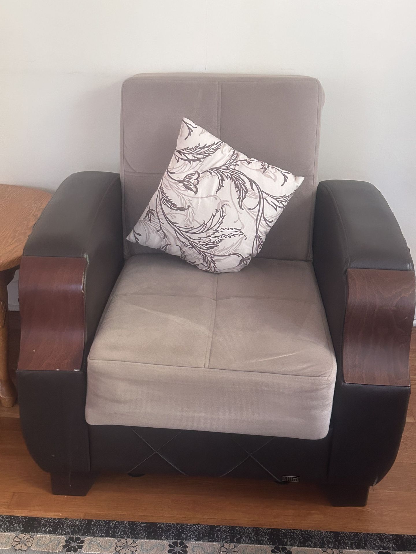 Sectional Sofa with Sleeper+ storage