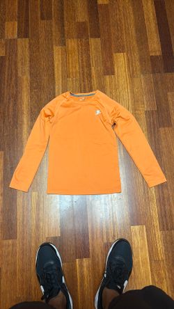 DEVOROPA kids  Orange Long Sleeve Lightweight Crew Neck Activewear T-Shirt youth medium