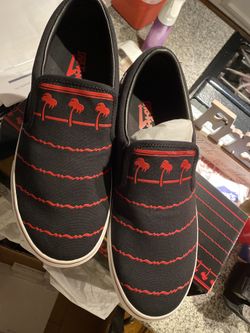 In And Out Men’s Slip On Sneakers New Size 12