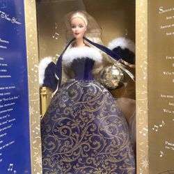  2001 MATTEL RING IN THE NEW YEAR BARBIE DOLL #52742 NIB