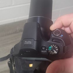 Canon power shot SX530 HS.      $150.00
