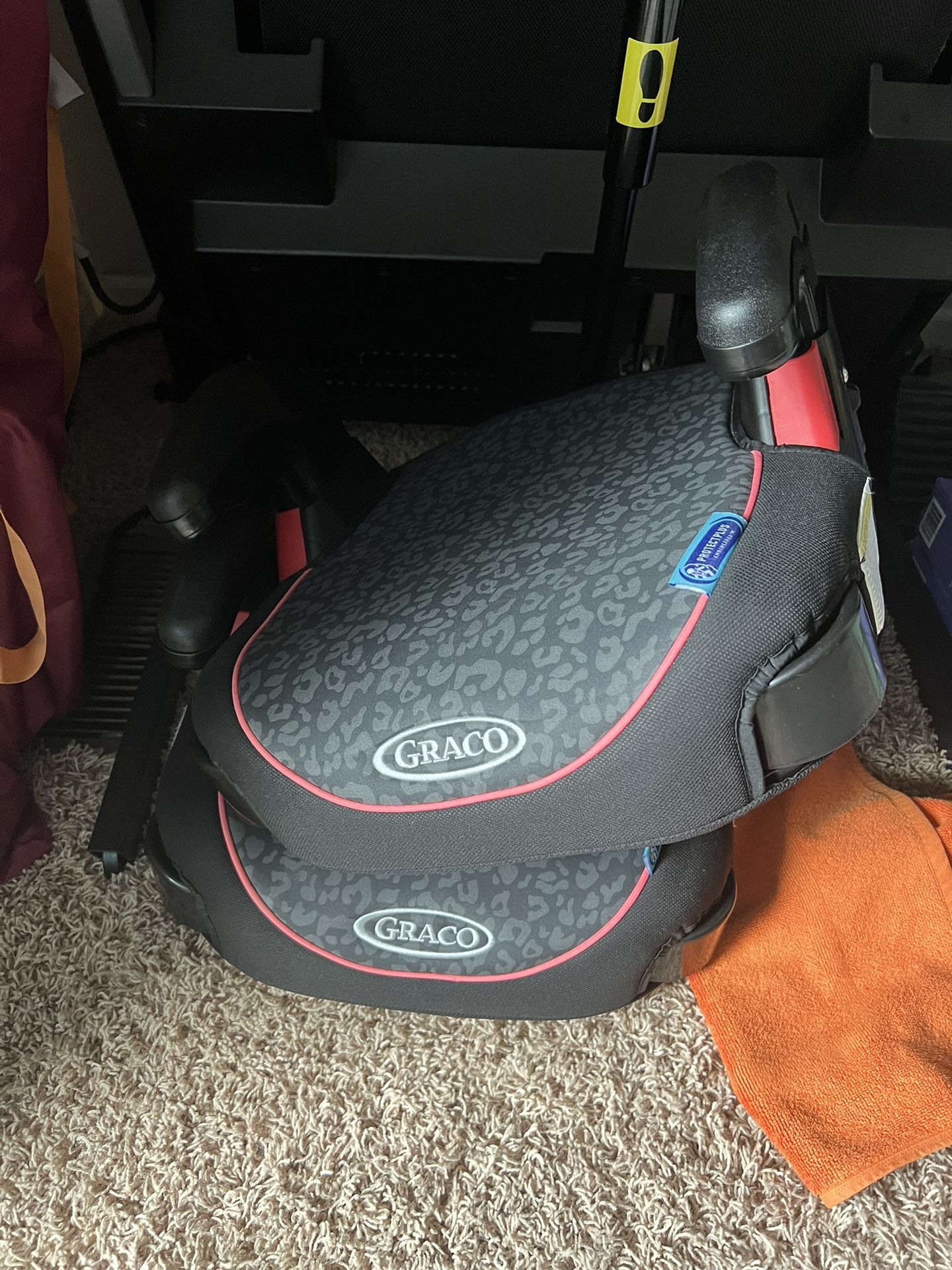 2 Graco Car Seats