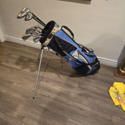 MEN'S COMPLETE GOLF SET WITH GOLF STANDBAG (10 CLUBS)