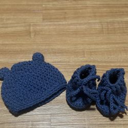 Blue Crochet Hat And Shoes For Baby 