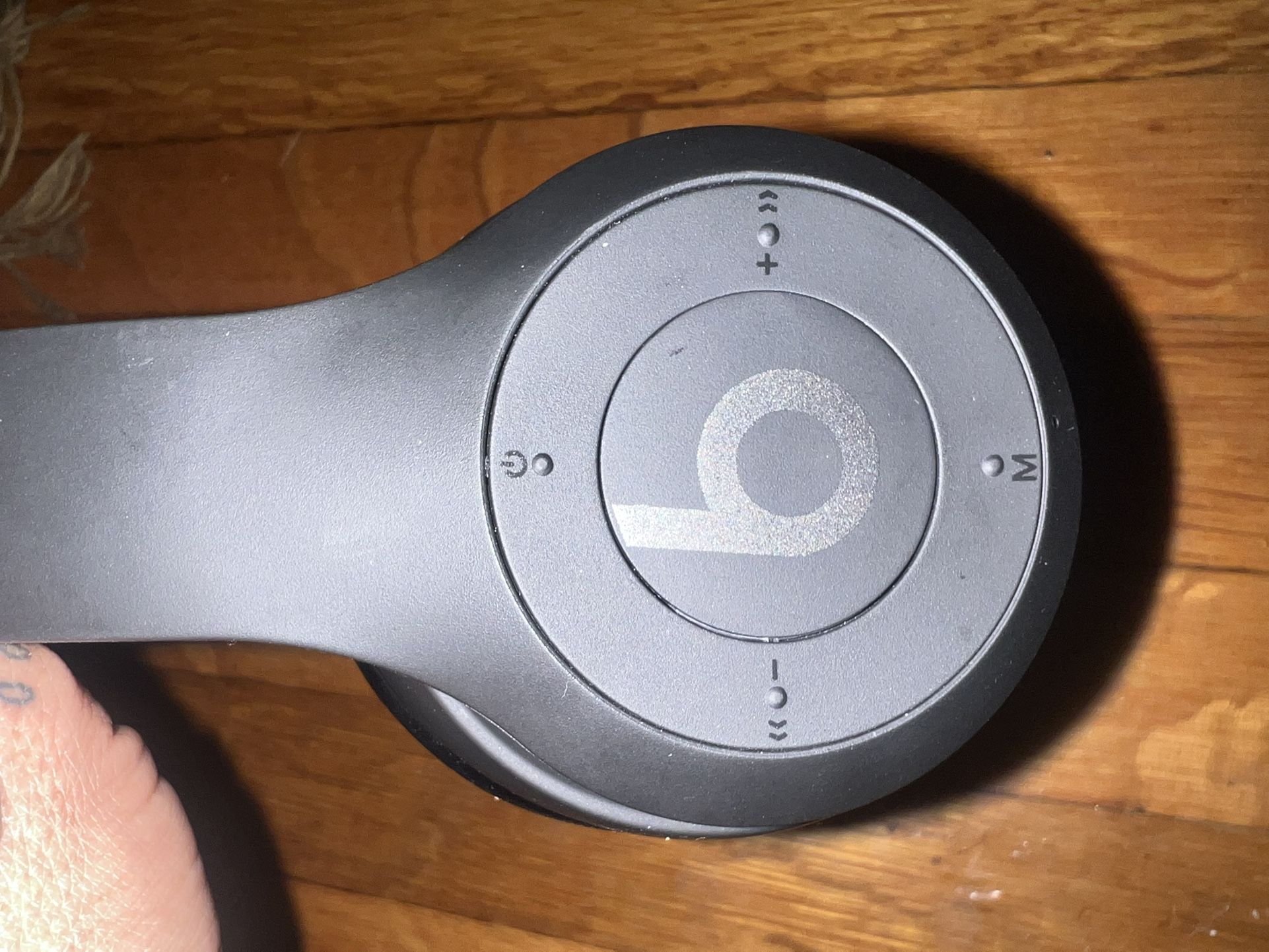 Beats Solo 4
