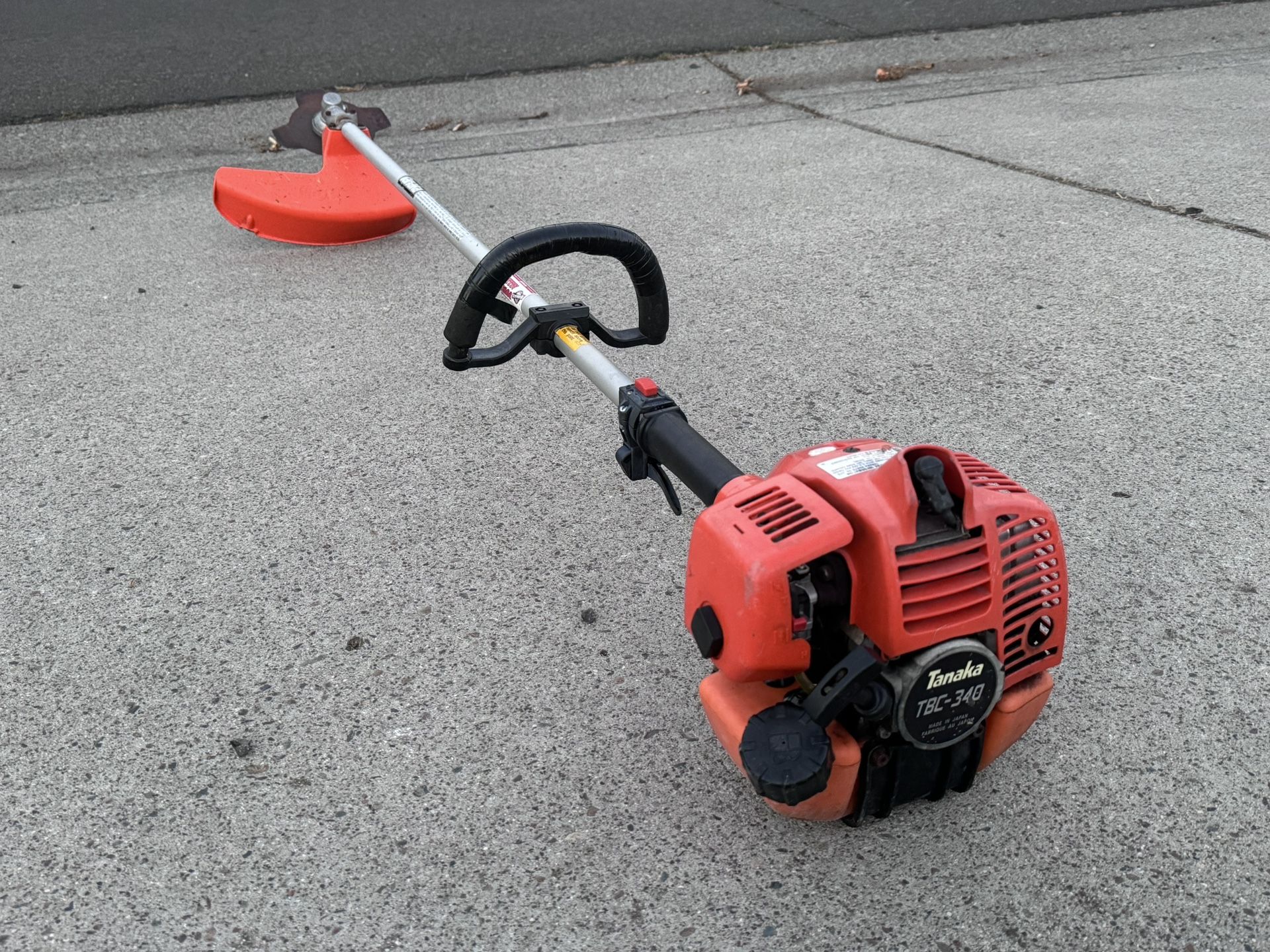 Tanaka TBC-340 Brush Cutter Trimmer 32cc 1.6 HP