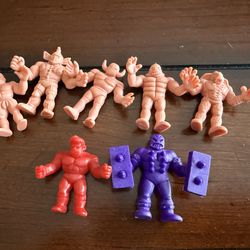 Lot of Vintage 80s Mattel M.U.S.C.L.E. Men Mini Figures.
