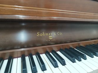 Excellent condition sohmer piano