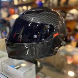 Helmet New Carbon Fiber Dot Motorcycle Helmet $350