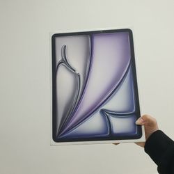 13-inch iPad Air M2 chip (Wi-Fi) 256GB Space Gray Brand New
