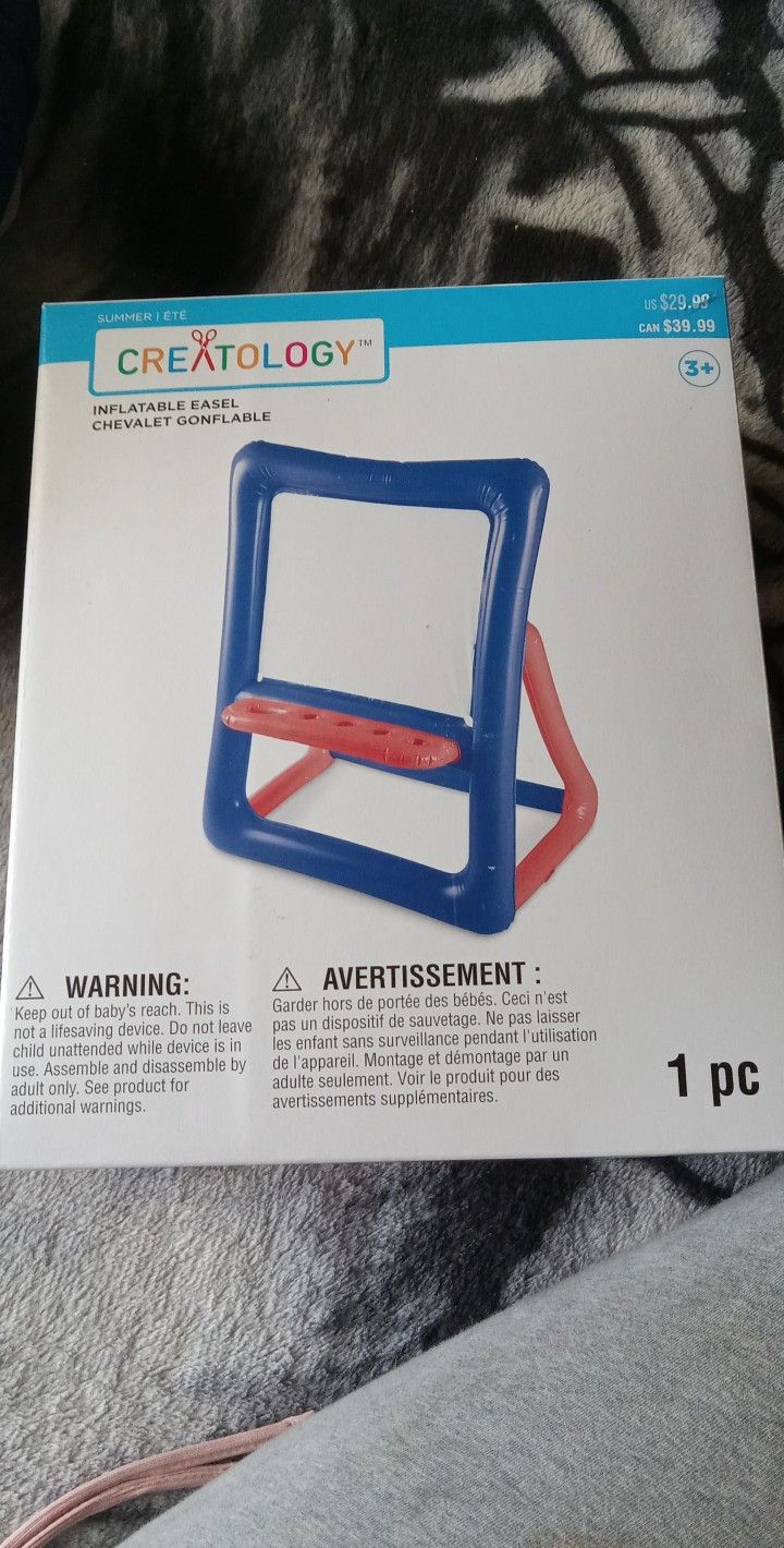 Inflatable Art Stand