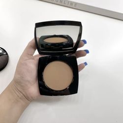 Chanel Healthy BD91 Glow Sheer Powder 