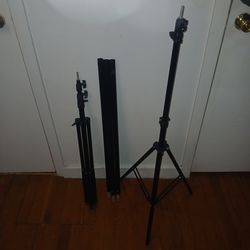 Tripods with cross bar