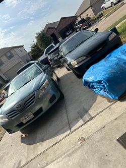 2010 Toyota Camry/ Honda accord 4500$ for both