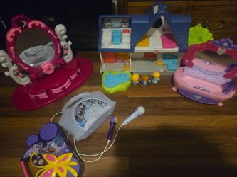 Girl toys