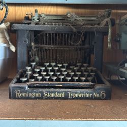 Typewriter 