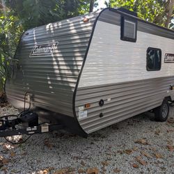 2023 21' RV Travel Trailer (Fort Lauderdale)