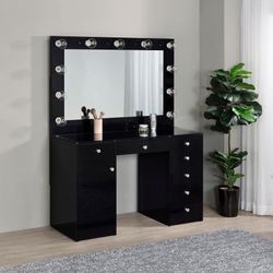 Vanity With Lights And Lots Storage Drawers OCTOBER SALE