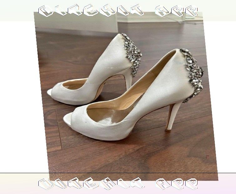 Party Clothes Glow with Elegant and Trendy Looks agree building