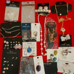 Mixed Lot Of Jewelry, Rings Earrings Pendants Bracelet Necklaces $25 For All