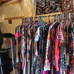 Large Rack Of Dresses Different Sizes 4 .00 A Dress