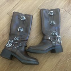 Boots Size 5 1/2
