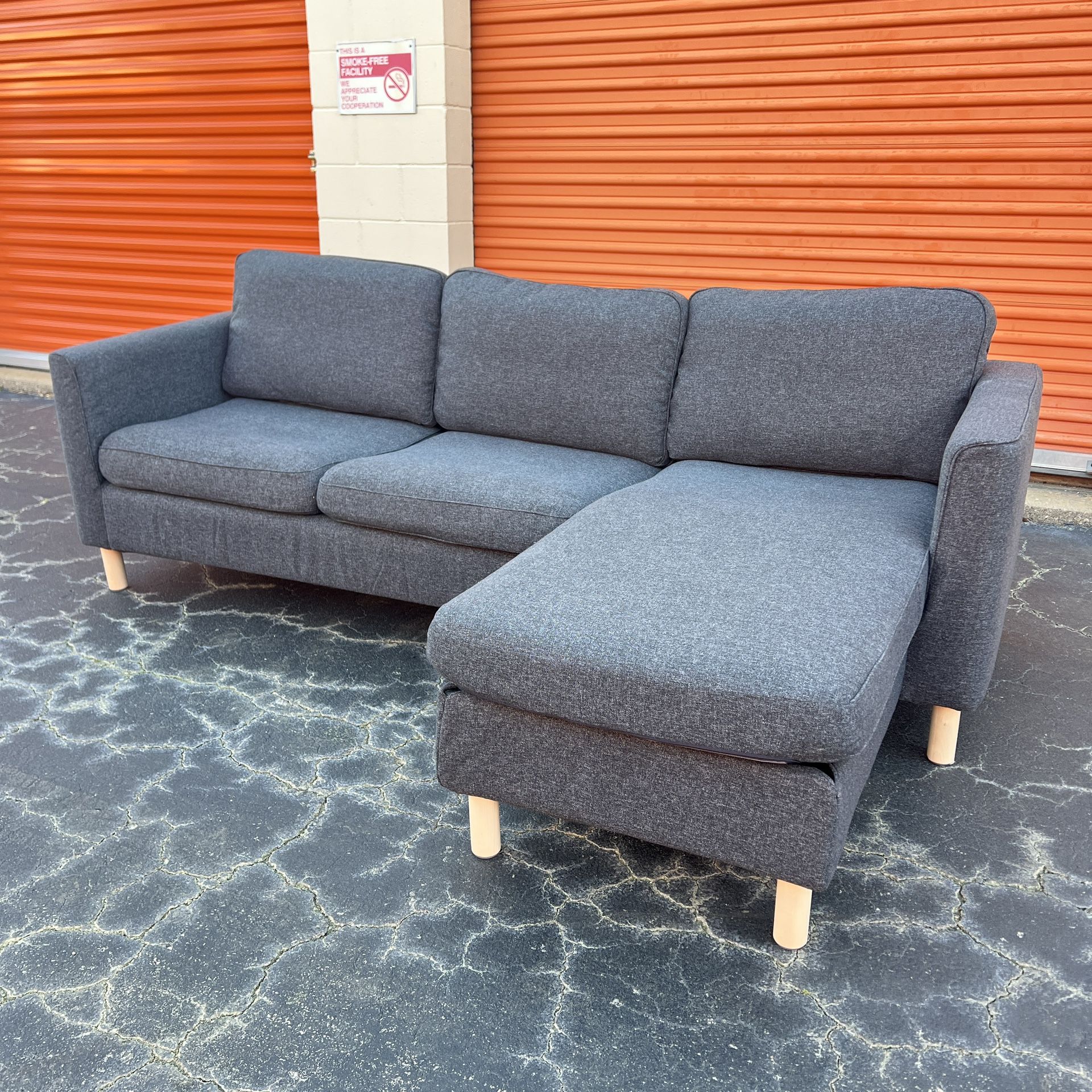 Free Delivery - Modern Sectional Couch with Reversible Chaise and Storage
