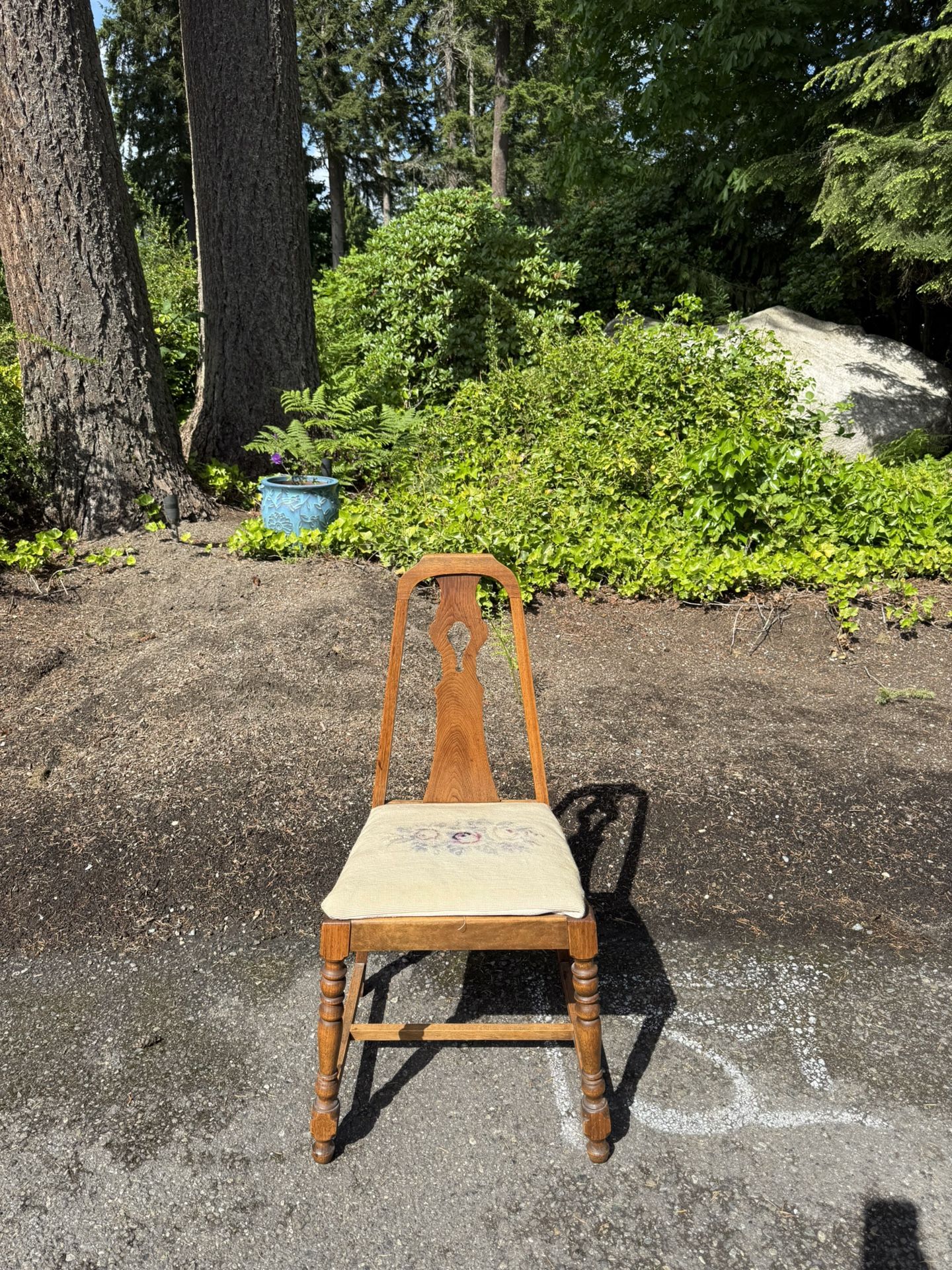 Free Antique Chair