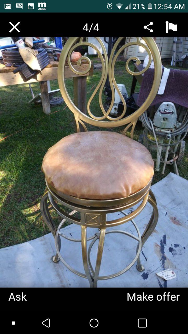 Gold swivle Bar stool