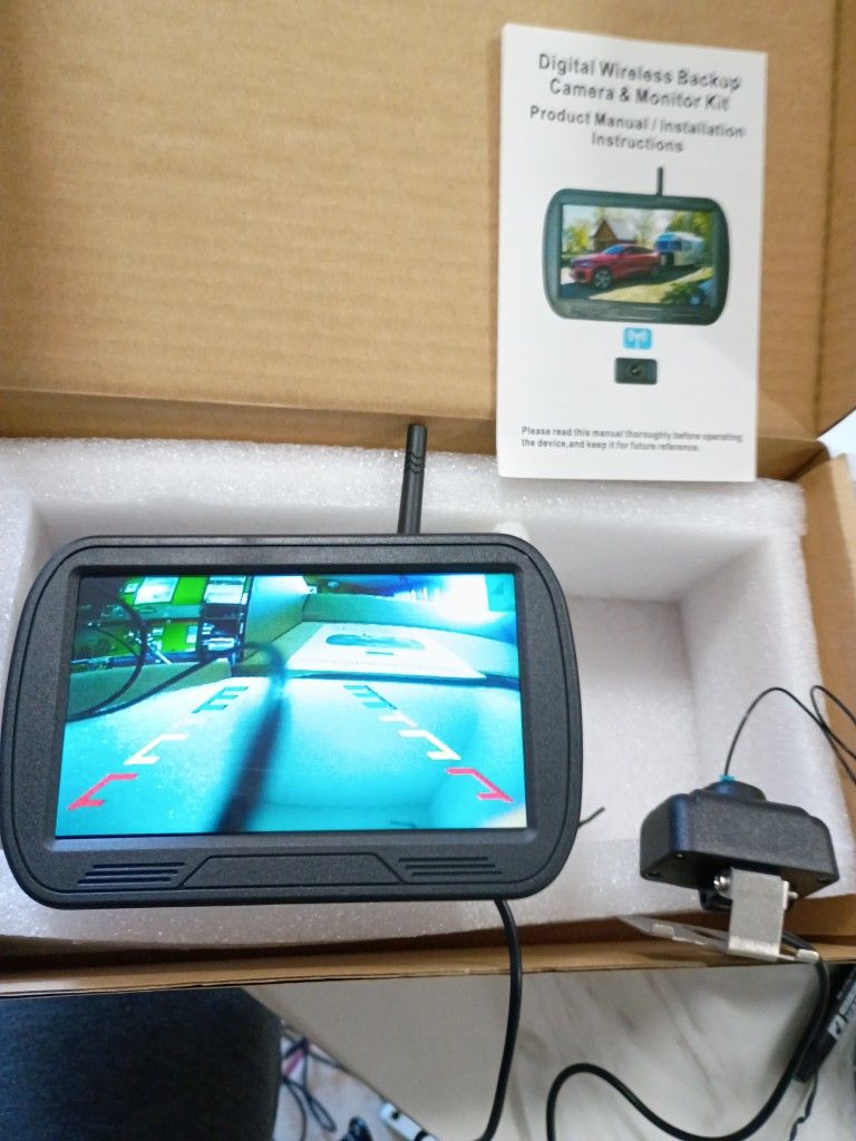 WIRELESS BACKUP CAMERA SYSTEM 4.3 IN SCREEN FOR CARS,TRUCKS AND MORE
