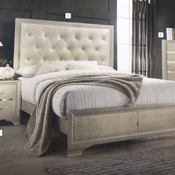 Brand  New Queen Size Bed With Mattress $499.financing Available No Credit Needed 