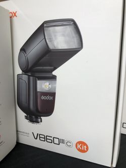 Godox V860 III