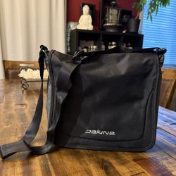 Dakine Messenger Bag Adjustable Secure Strap