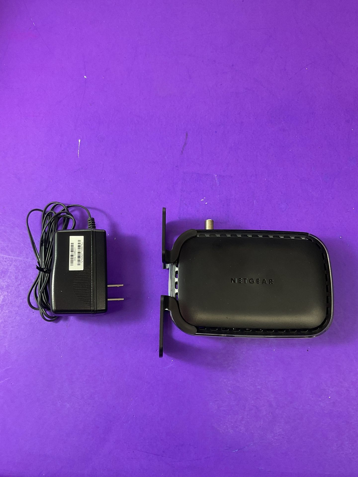 NETGEAR CM400 DOCSIS 3.0 Cable Modem – High-Speed Internet Modem