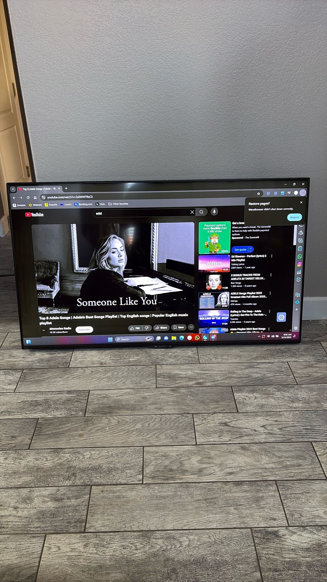 Sharp 60” Tv